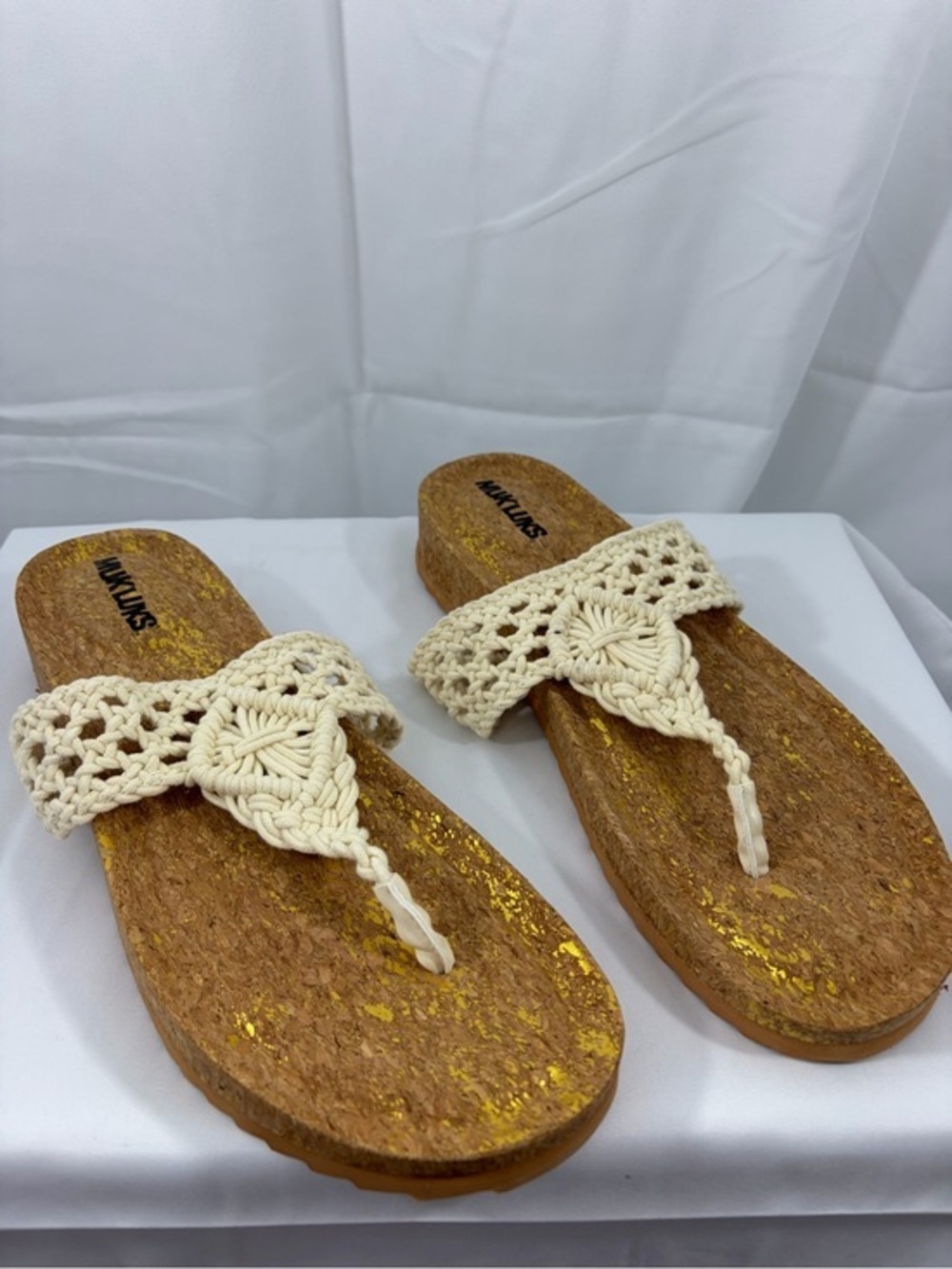 NWT MUK LUKS Women’s Size 10 Crochet Cream Macramé Cork Sandals